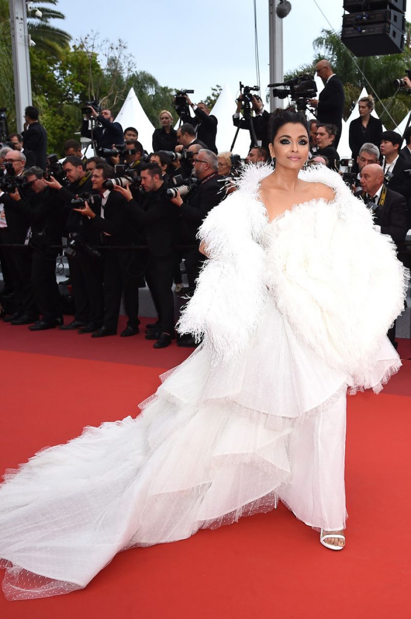 Aishwarya Rai at La Belle Epoque Red Carpet the 72nd Cannes Film Festival04